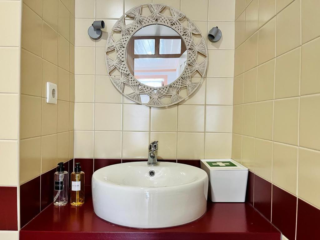 Appartamento Casa Rosa Com Ac Coimbra Esterno foto